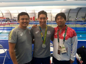 佐々木裕一郎さんと萩野選手